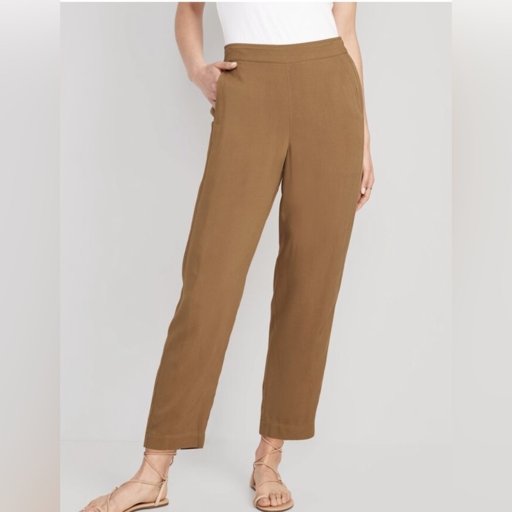Old Navy | High-Waisted Soft Playa Taper Ankle Pants - Tan